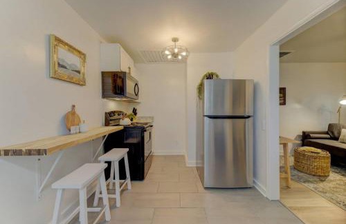 Earlewood Casa | Quaint 1 BR Apt Min from USC