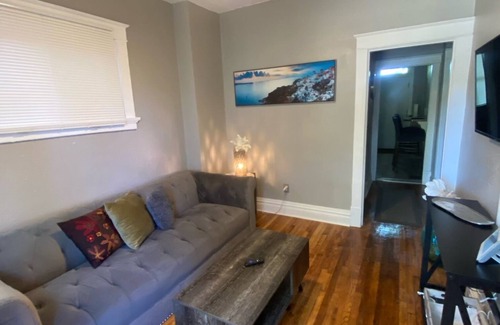 St. Louis Casa | Quaint 2 bd/1 ba home minutes from SLU & Downtown