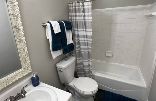 Richmond Hill Casa | Quaint 2 bedroom 1 bath home in Richmond Hill subdivision.