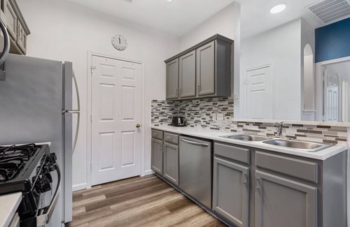 Round Rock Condominio | Quaint 2BD2B Condo Fully Furnished-Amazing Patio
