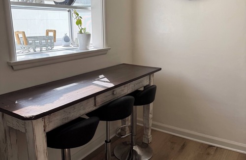 Sunset Park Casa | Quaint 3-bedroom house with AC in Santa Monica