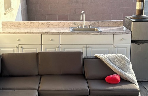 Sunset Park Casa | Quaint 3-bedroom house with AC in Santa Monica
