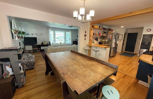 South End Casa | Quaint 3-bedroom house with spacious deck and backyard in South End, Burlington
