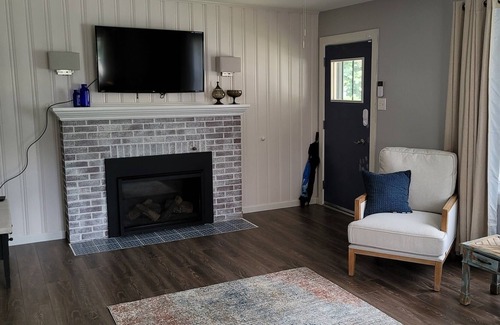 Lebanon Casa | Quaint and Cozy Near-Town Cottage With Fenced-In Pool