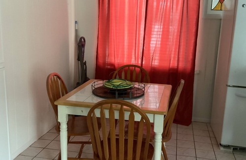 Sebastian Casa | Quaint and quiet small fishing village, 960 sq ft home, convenient location!