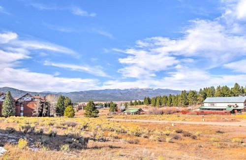 Angel Fire Casa | Quaint Angel Fire Townhome half Mi to Ski Slopes!