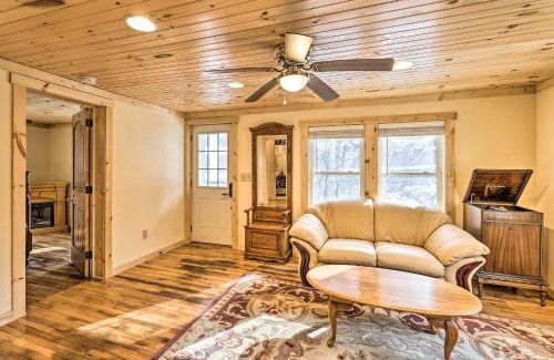 Boone Casa | Quaint Appalachian Getaway about 2 Mi to Boone!