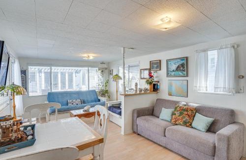 Avalon Casa | Quaint Avalon Cottage Less Than Half-Mi to Beaches!