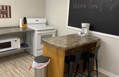 Starkville Apartamento | Quaint Basement Apartment within walking distance to MSU!