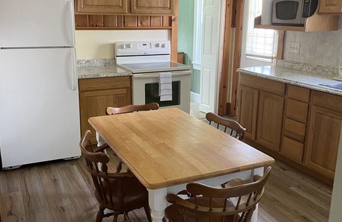 South Kingstown Cabaña | Quaint Beach Cottage Walk to Narrow River
