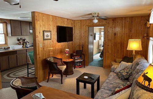 Mountain Casa | Quaint Cabin In The Northern WI Woods