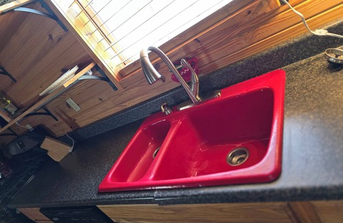 Weaubleau Cabina | Quaint cabin with AC in Weaubleau