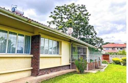 Gweru Cabina | Quaint cabin with WiFi in charming Gweru