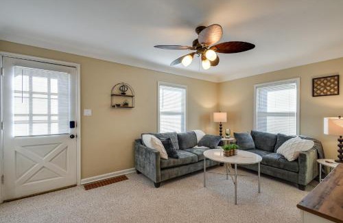 Cedar Rapids Casa | Quaint Cedar Rapids Home, 4 Mi to Downtown!