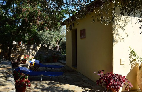 South Pelion Cabaña | Pintoresca casa de carácter en pueblo griego tradicional