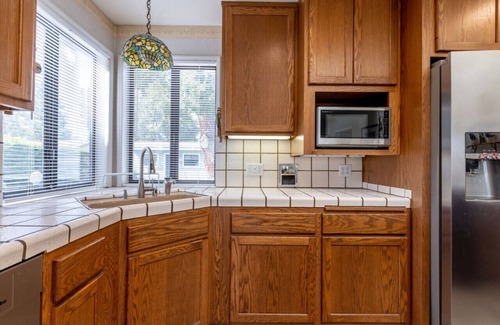 Palo Alto Casa | Quaint & Charming 4BR Tranquil Palo Alto Retreat