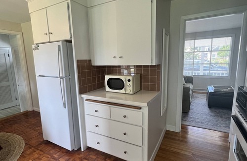 Dartmouth Apartamento | Quaint Coastal Cottage in Padanaram