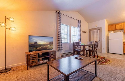 Christopher Creek Casa | Quaint condo retreat 12 Ridgeview Condo