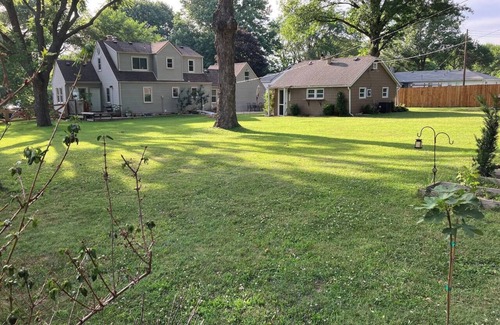 Raytown Chalet De Esquí | Quaint Cottage - Kansas City Area