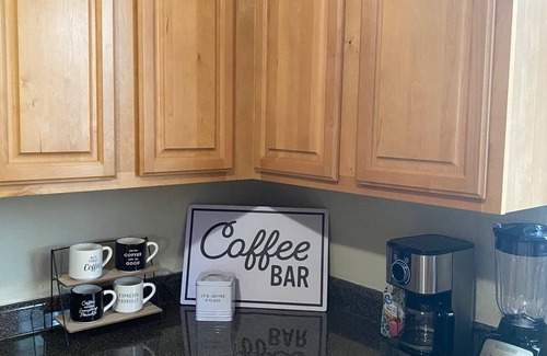 Ocean Springs Casa | Quaint cottage near the heart of Ocean Springs