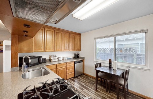 Mountain View Casa | Quaint, cute two bedroom home