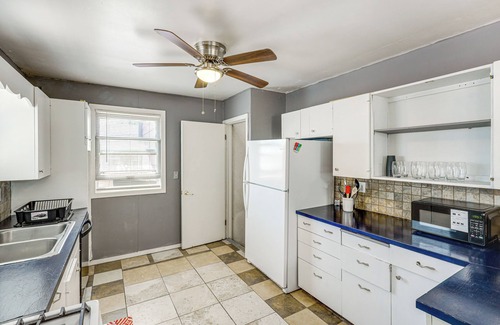 Fairbury Casa | Quaint Family Retreat in Fairbury!