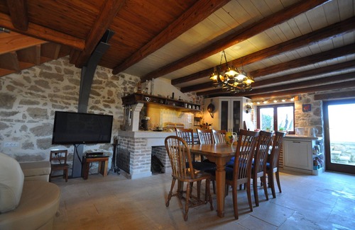 Dracevac Otro | Quaint farmhouse with AC in charming Poreč