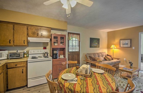 Hinton Casa | Quaint Hinton Hideaway - Hunt & Fish Nearby!