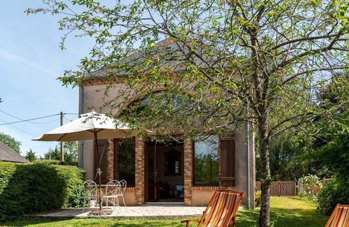 Morogues Casa | Bonita casa de vacaciones con jardín en Morogues