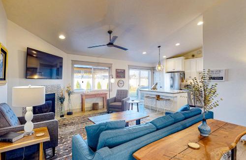 Meridian Casa | Quaint Hollow
