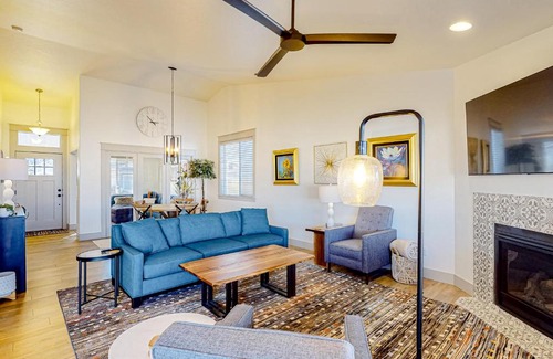 Meridian Casa | Quaint Hollow