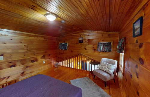 Gilbert Casa | Quaint house with loft, furnished wraparound balcony, central AC, & fast WiFi