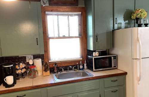 Heber Springs Cama Y Desayuno | Quaint little farmhouse minutes away from Greers Ferry Lake