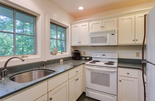 Batesville Casa | Quaint Loft Suite - Explore nearby Charlottesville and Wineries Dog Friendly