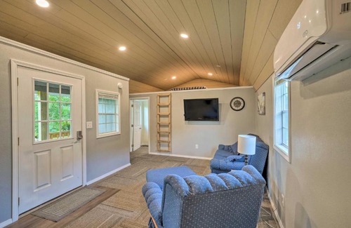 Montezuma Casa | Quaint Montezuma Cabin Near Lake Ponderosa!