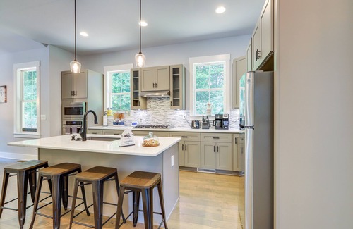 Newnan Casa | Quaint Newnan Vacation Rental Near State Park!