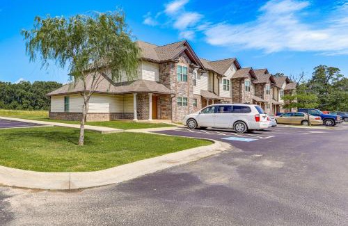 Pocahontas Casa | Quaint Pocahontas Townhome, Central Location!
