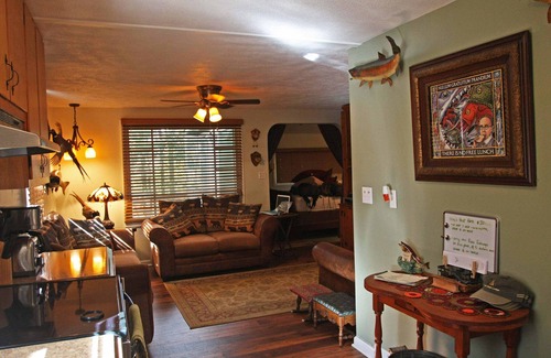 Newaygo Casa | Devils Hole Lodge - Río Muskegon, Newaygo