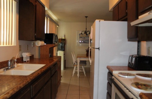 Lake Havasu City Casa | Quaint, relaxing home stocked with the basic essentials for a comfortable stay.