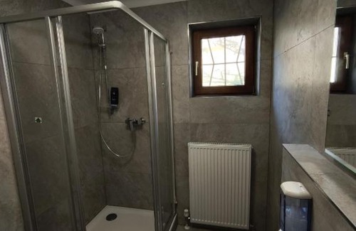 Hoetting Casa | Quaint Room in Modern Flat