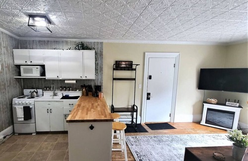 Skowhegan Apartamento | Quaint Skowhegan Apt|Stay 30 Days