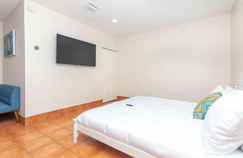 Lantana Apartamento | Quaint Studio Minutes From The Ocean & Shopping