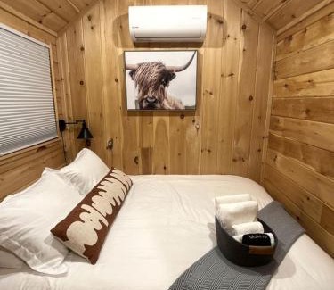 Pear Park Casa | Quaint Tiny House Haven in Colorado: Your Dream Glamping Getaway in Grand Junction
