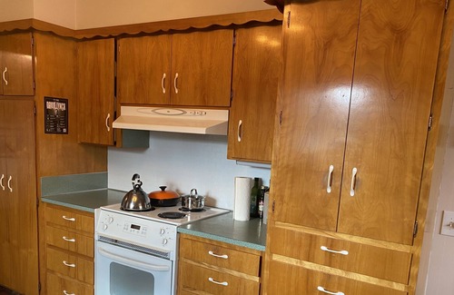 College Hill Casa | Quaint Vintage Home Near University
