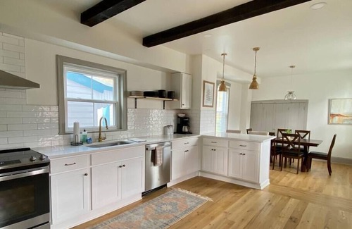 Manheim Casa | Quaint, Vintage Reno in Manheim