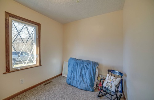 Poland Casa | Quaint Youngstown Home ~ 2 Mi to Boardman Park!