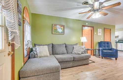 Zanesville Casa | Quaint Zanesville Home with Game Room and Yard!