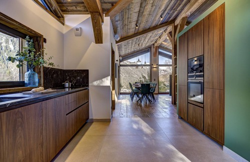 Le Lavancher Chalet De Esquí | Quality Chalet with pastries & housekeeping daily