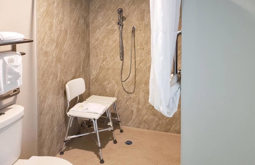 Biggs Field Hotel | Quality Inn Airport East