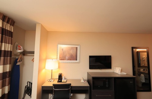 Irving Hotel | Quality Inn DFW Airport North
